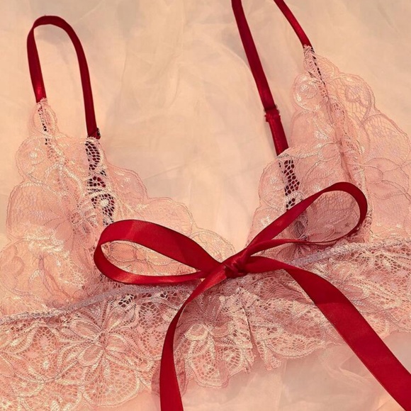 Women’s Lace Cami Top & Tie Side Shorts PJ Set - Picture 5 of 8